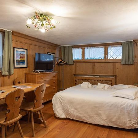 Faloria Studio Apartment Cortina dʼAmpezzo Exteriör bild